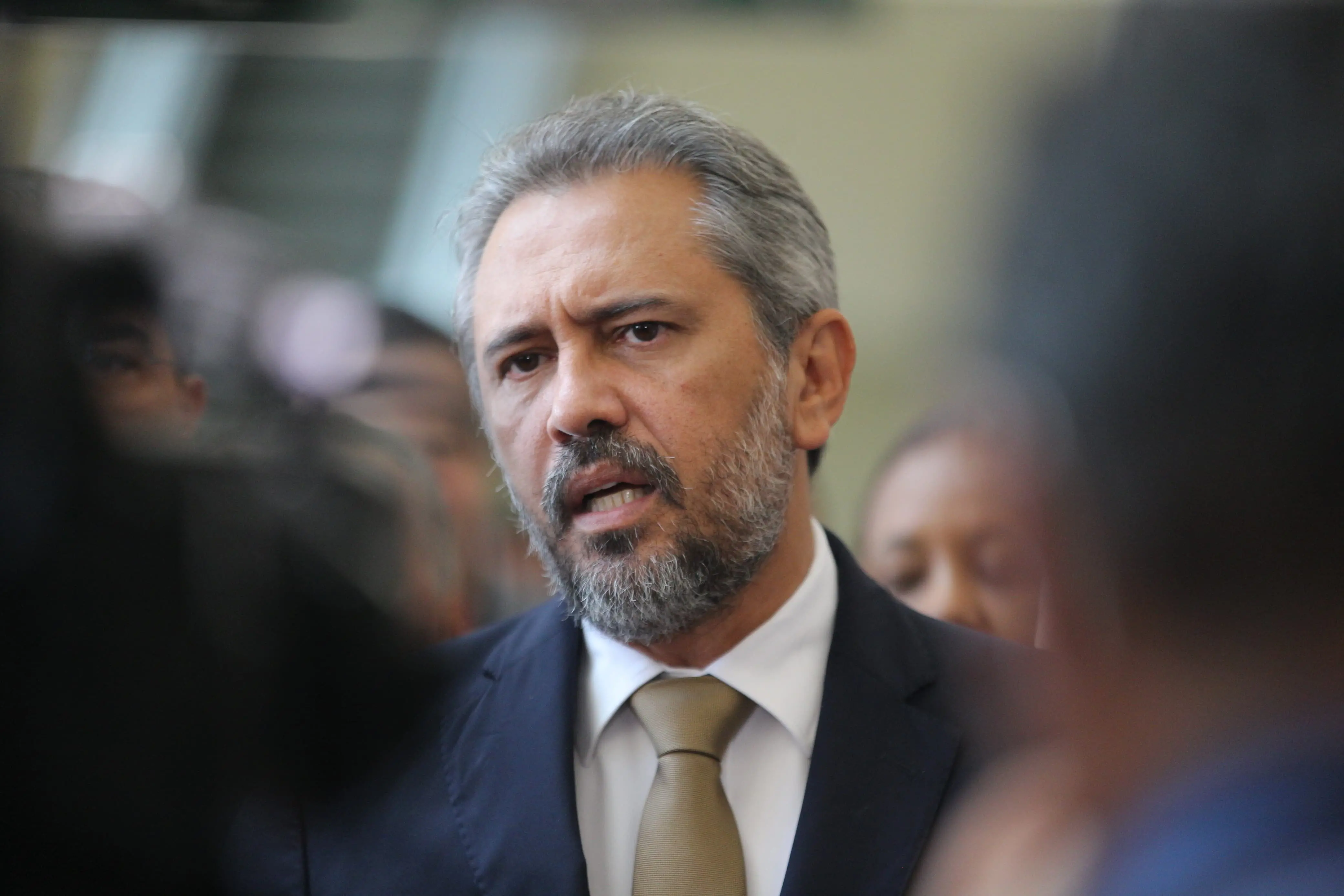 Imagem da notícia: Elmano irá receber prefeitos e deputados estaduais em fevereiro e março; prioridade é liberação de recursos