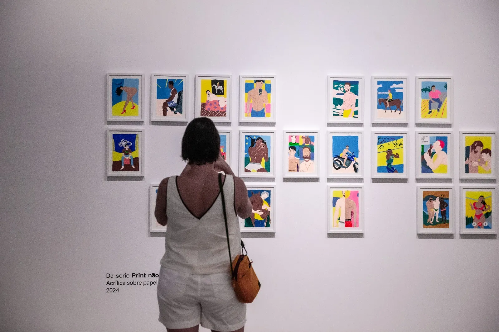 Série 'Print Não Some', cujo título homenageia música do rapper Edgar, recria fotos de apps de relacionamento