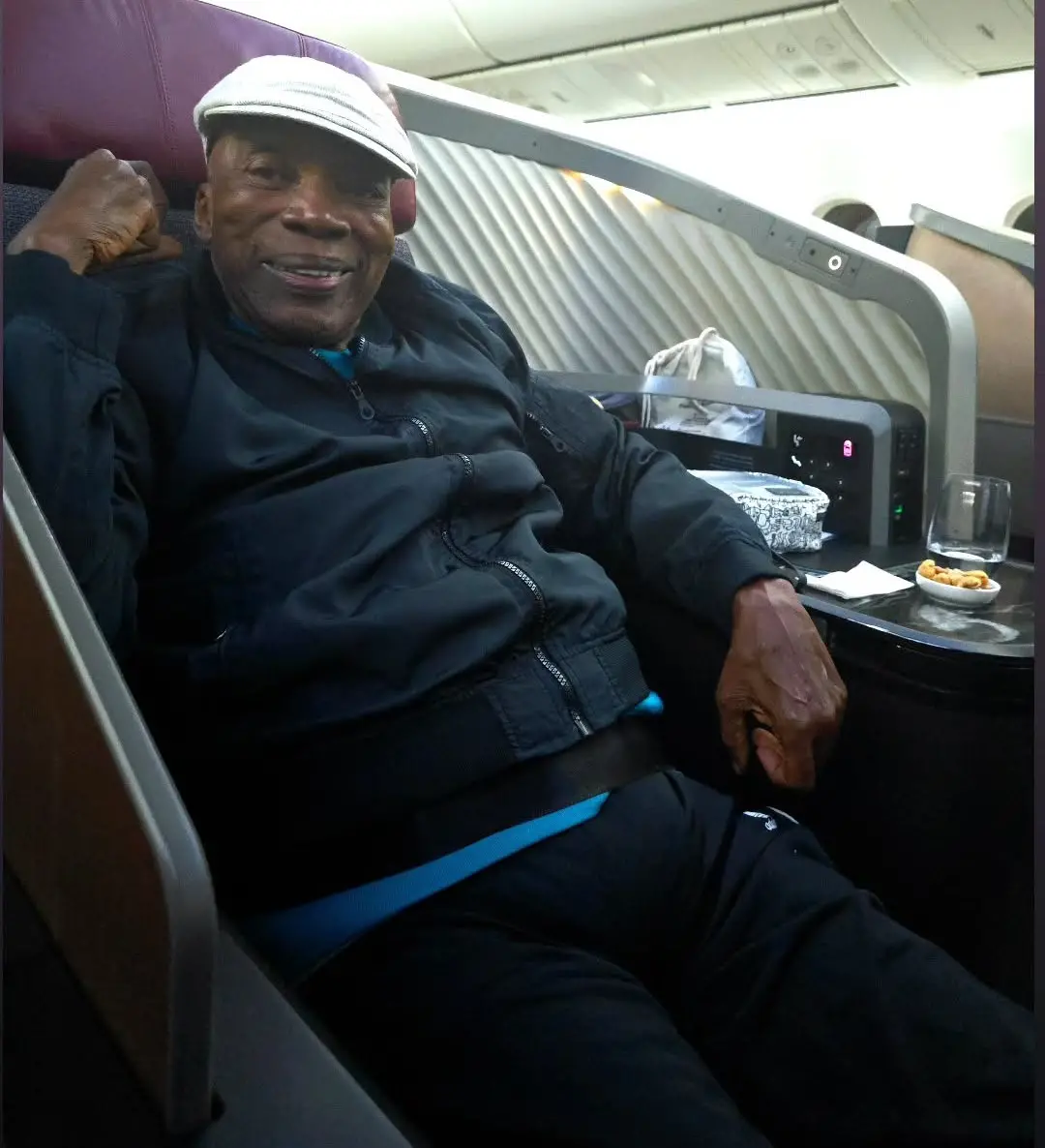 Imagem da notícia: Milton Nascimento viaja para Grammy 2025 e pede torcida pelo Brasil; veja vídeo
