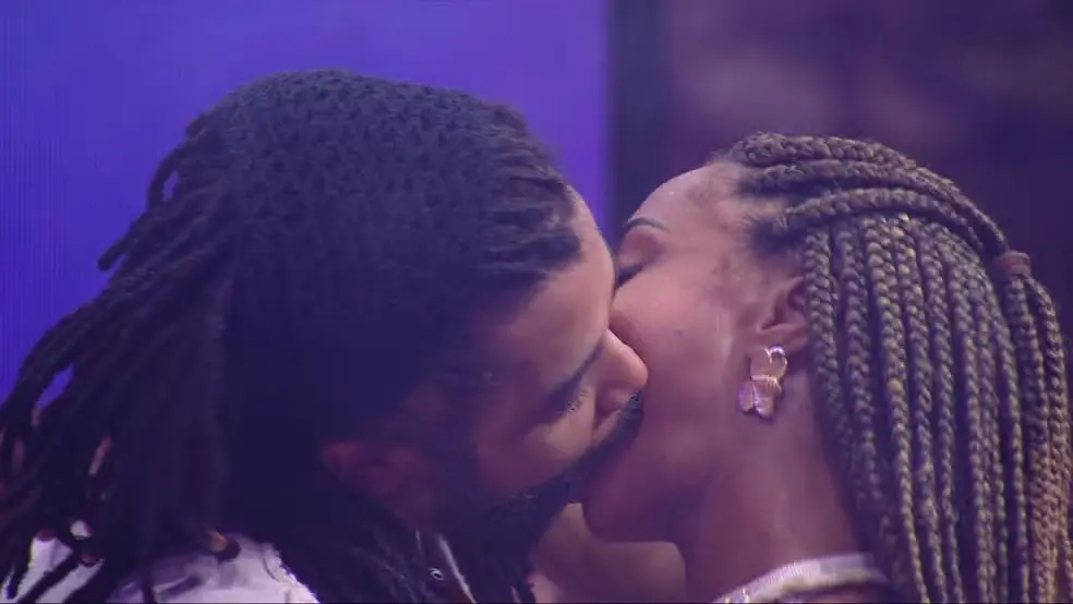 Imagem da notícia: Aline e Diogo Almeida dão o primeiro beijo do BBB 25