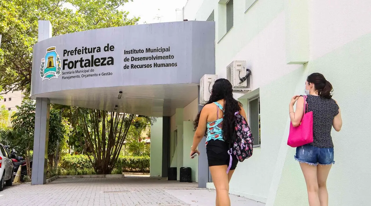 Imagem da notícia: Prefeitura de Fortaleza abre inscrições para o Imparh; veja como participar do processo seletivo