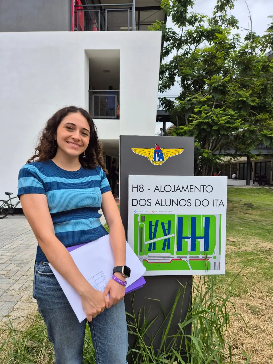 Imagem da notícia: Vestibular do ITA: 1º lugar entre as mulheres aprovadas estudou no Ceará e passou após a quinta tentativa 