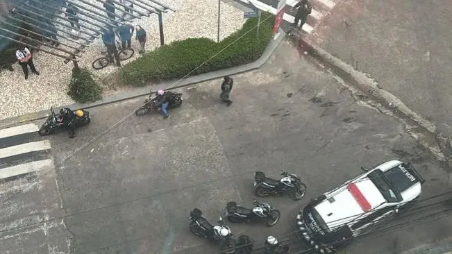 Imagem da notícia: Suspeito de matar jovem ao lado de shopping em Fortaleza é preso