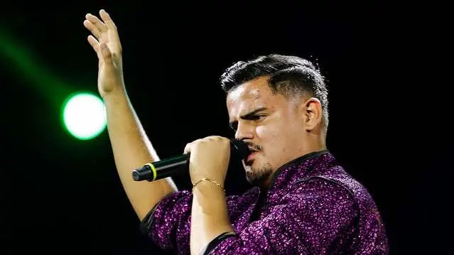 Cantor defendeu interpretações de hits nacionais no arrocha