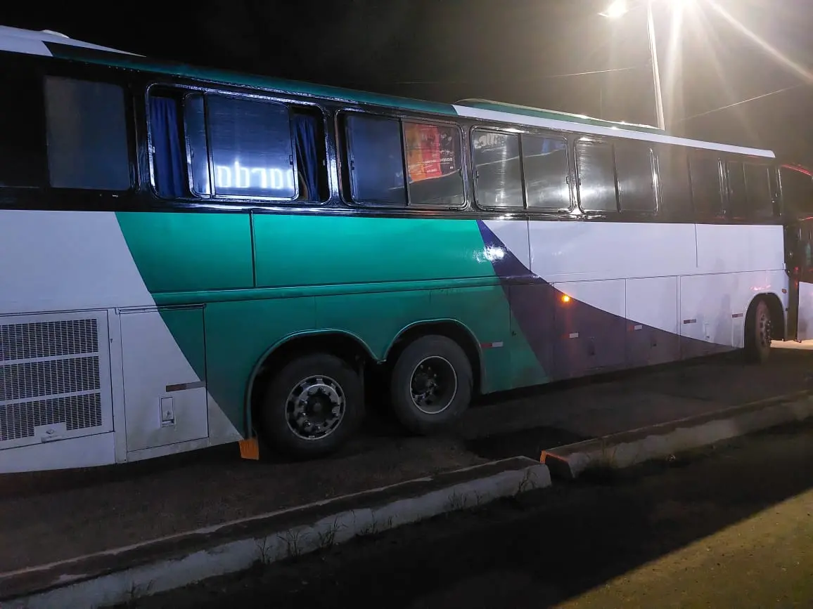 Imagem da notícia: Torcedores do Ceará que iriam atacar ônibus de torcida do CSA são presos após jogo da Copa do Nordeste