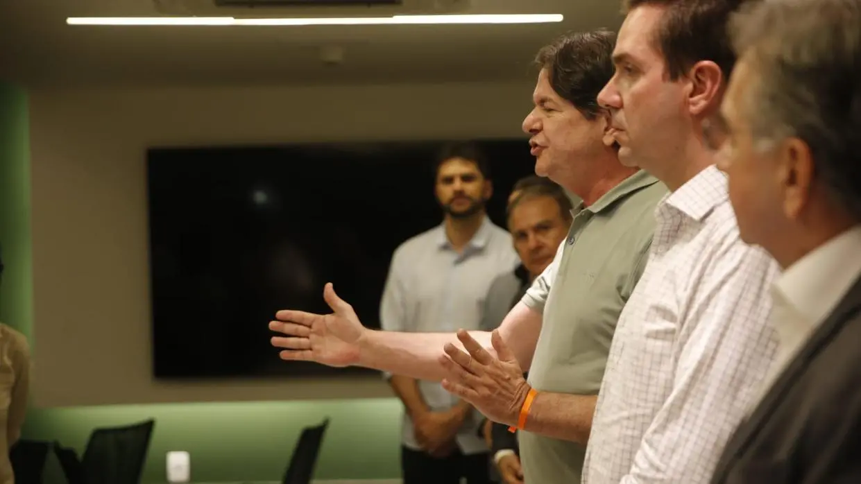 Imagem da notícia: Oito deputados do PDT e um do PL: articulação de Cid turbina o PSB e mexe na correlação de forças na Assembleia