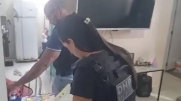 Policiais
