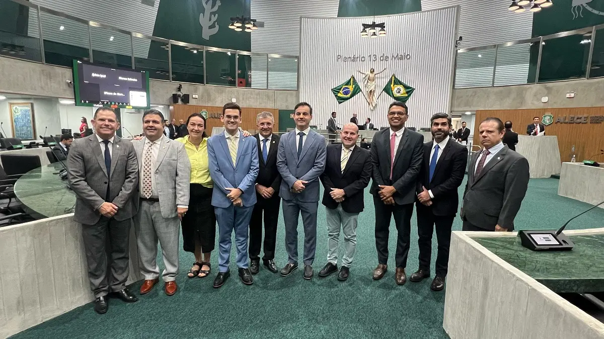 Imagem da notícia: Roberto Cláudio e Capitão Wagner mobilizam oposição na Alece de olho em eleição de 2026 