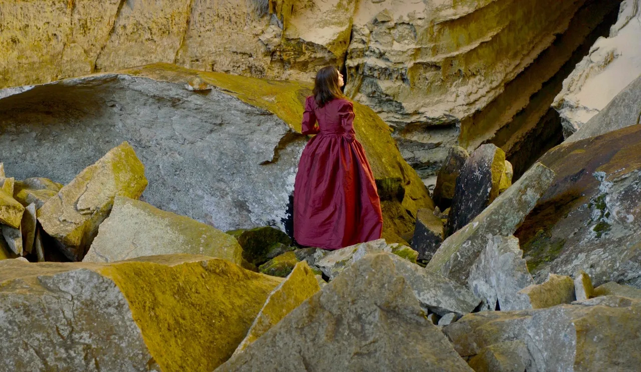 Com 4h19 de duração, 'Luz nos Trópicos' reúne modos de fazer marcantes do cinema de Paula Gaitán