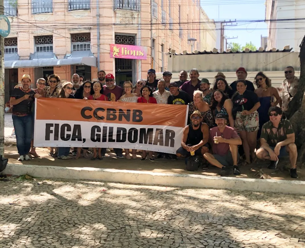 Ato-show aconteceu na Praça dos Leões no fim de dezembro