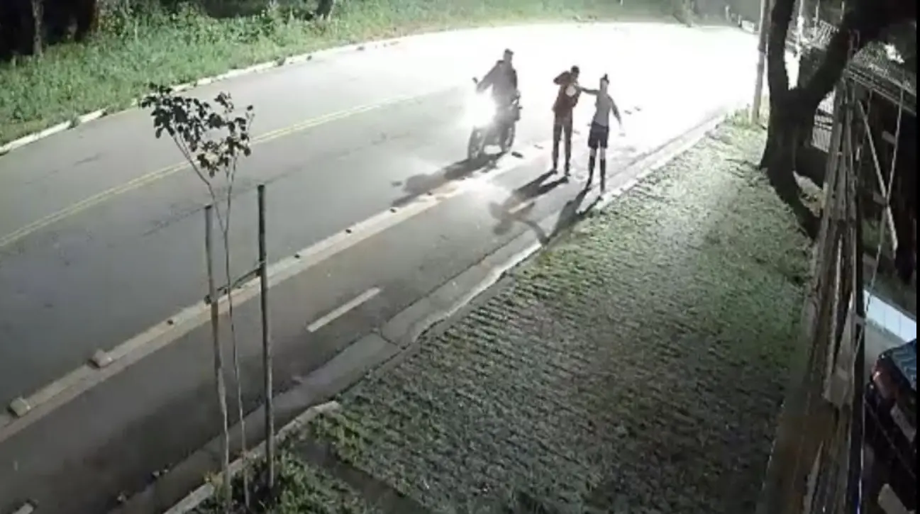 Imagem da notícia: Idosa sofre tentativa de assalto e é violentamente agredida em SP; vítima está na UTI