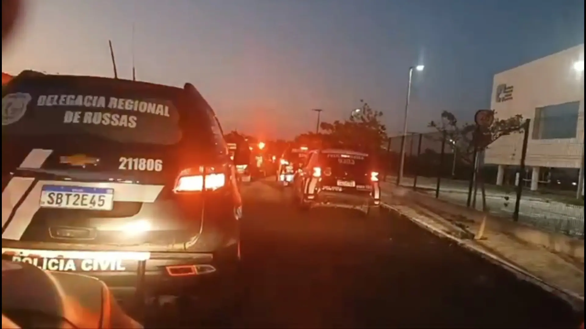 Imagem da notícia: Polícia Civil cumpre 21 mandados de prisão preventiva contra integrantes de facção criminosa no Ceará