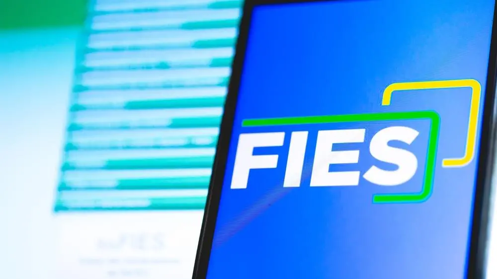 Os estudantes que não foram pré-selecionados estarão automaticamente na lista de espera