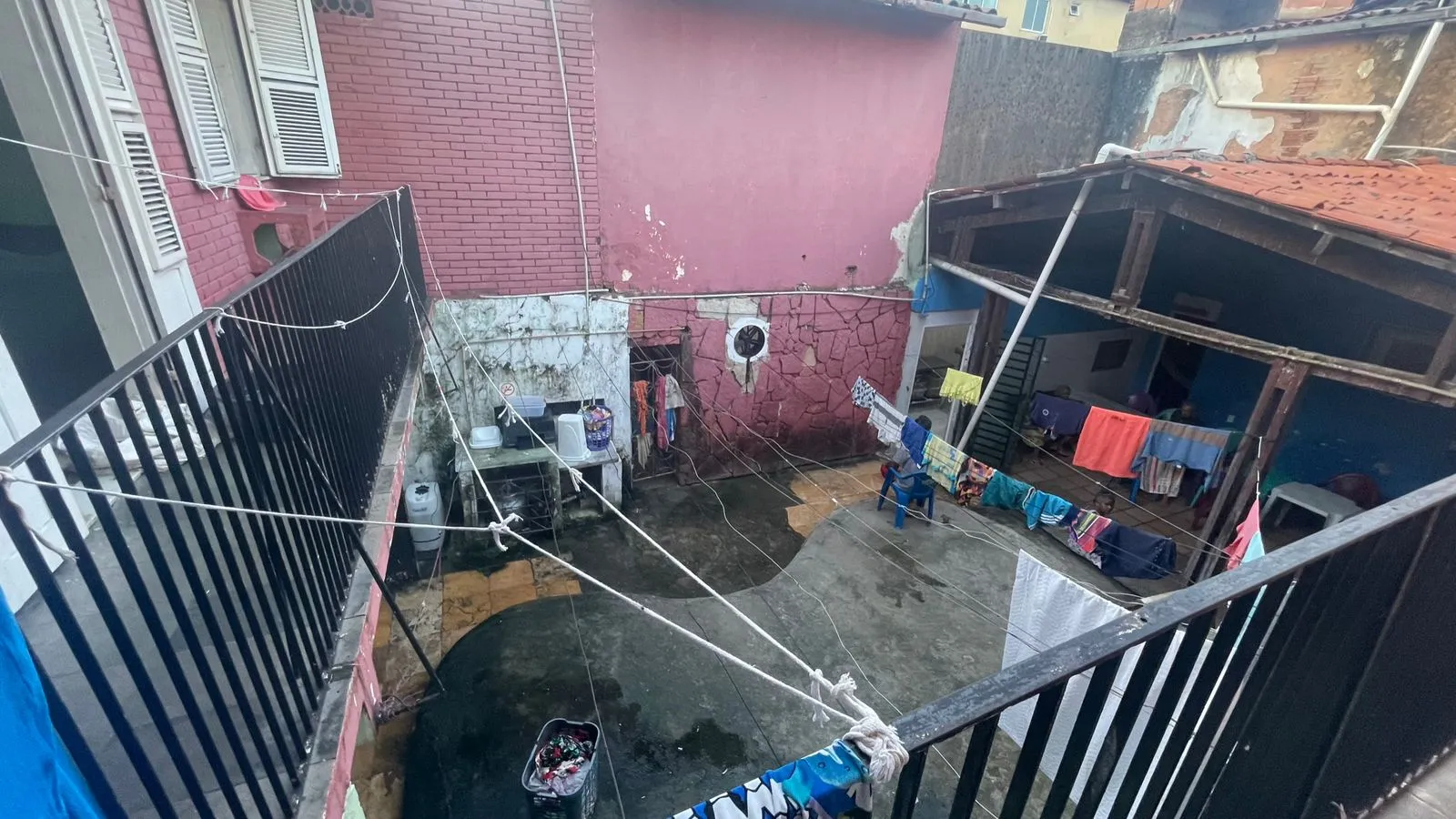 Local tinha apenas quatro cuidadores para mais de 60 pessoas institucionalizadas