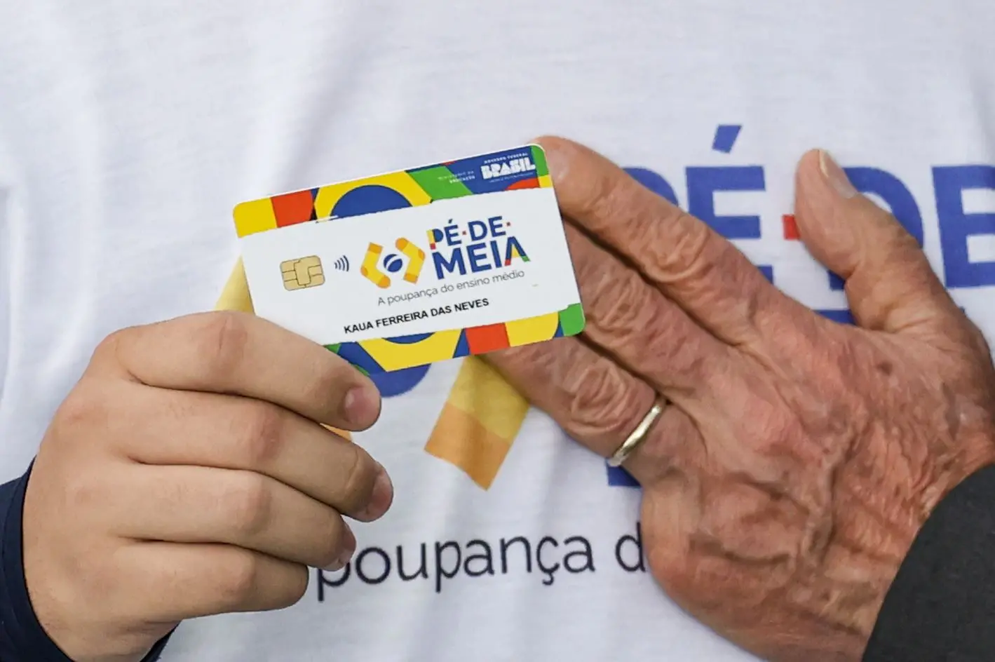 Imagem da notícia: Pé-de-Meia: saiba como receber e veja quem tem direito ao pagamento