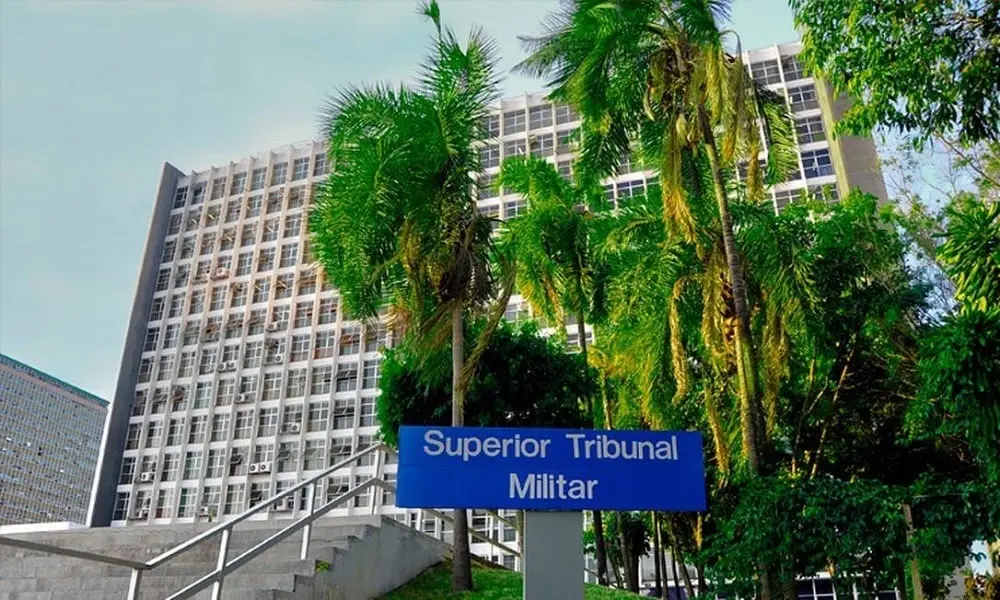 Imagem da notícia: Edital do concurso STM é divulgado com vagas para Fortaleza e salários de até R$ 14,8 mil; veja detalhes