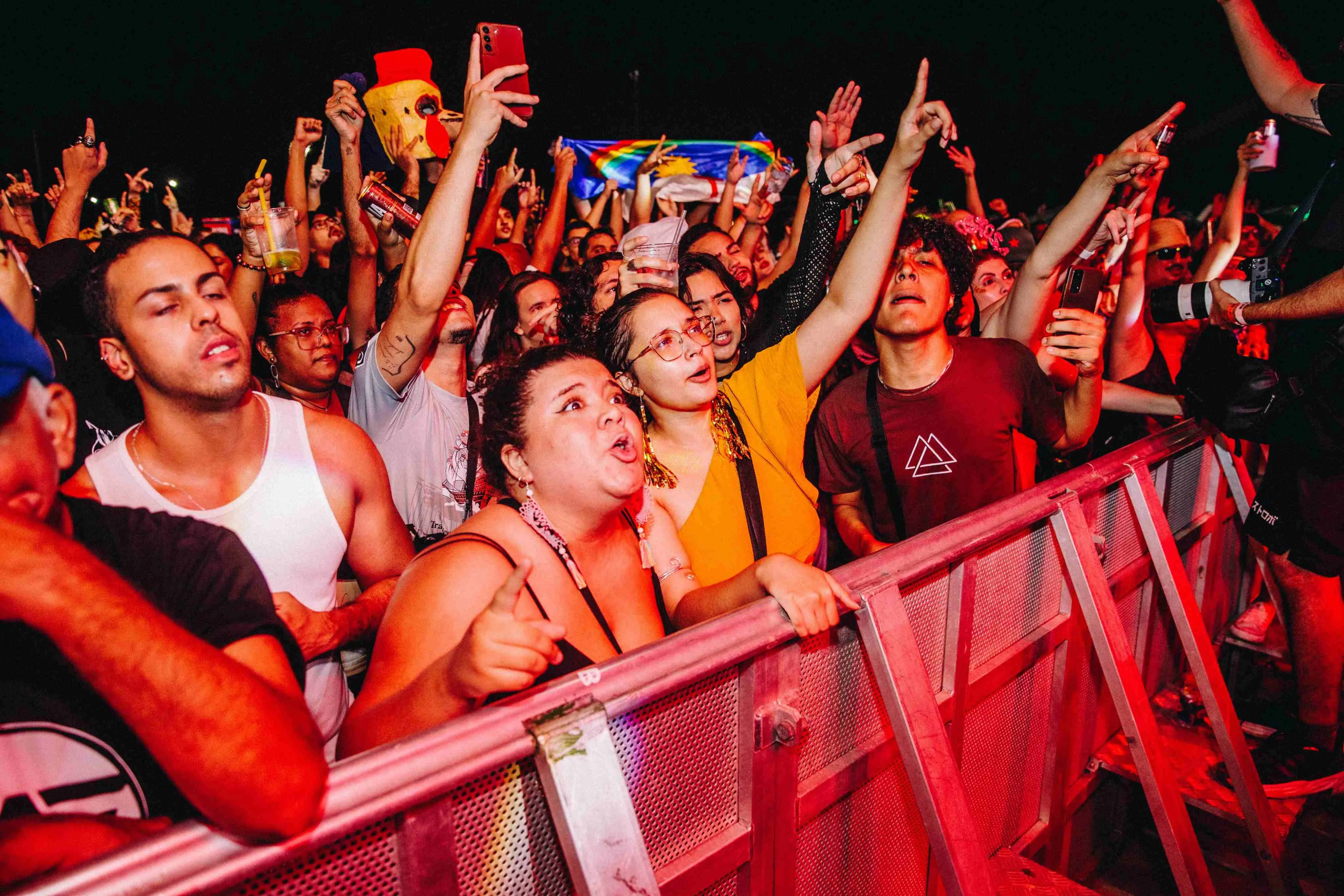 A noite foi marcada pelos shows do cantor Ednardo e da banda Nação Zumbi