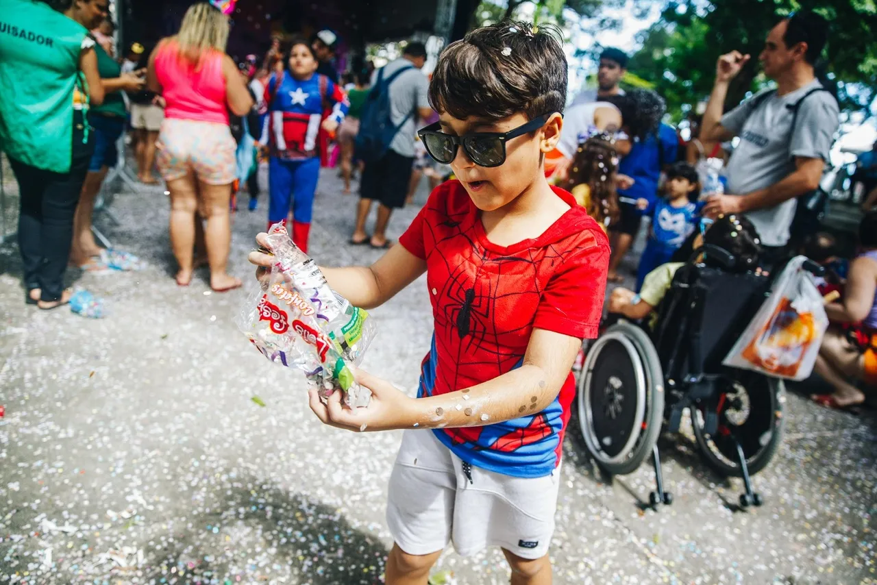 Homem-Aranha foi outra figurinha carimbada no festejo