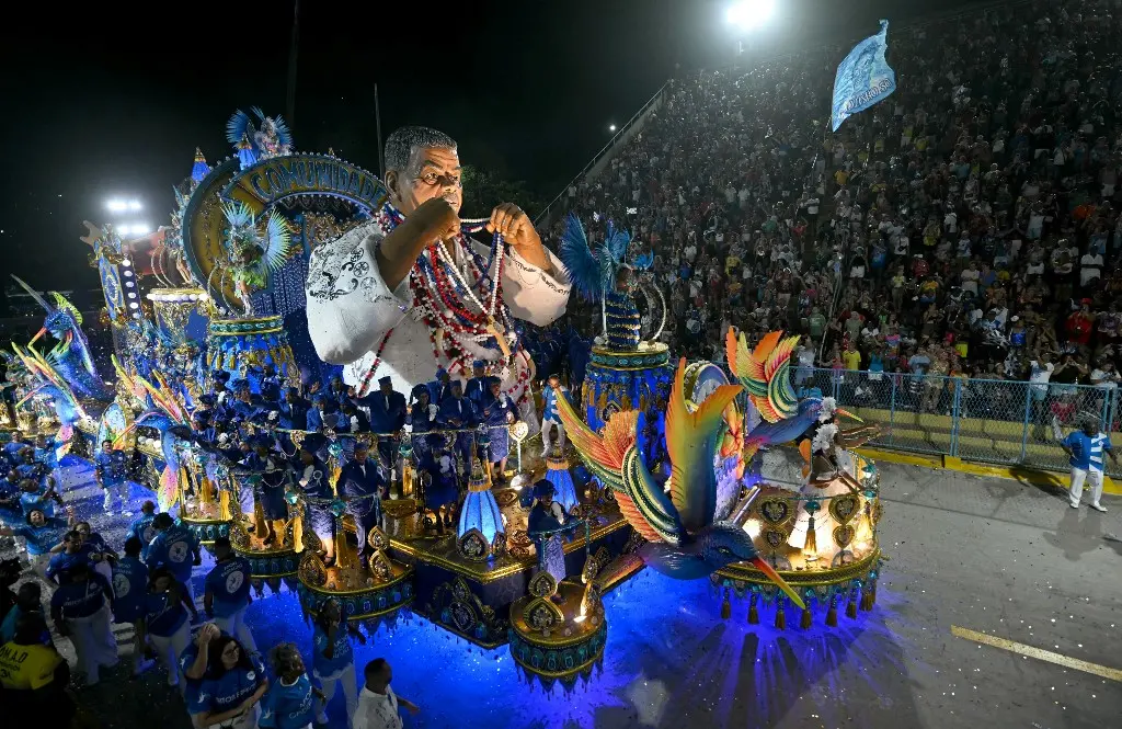 Beija-flor, escola de samba do Rio de Janeiro