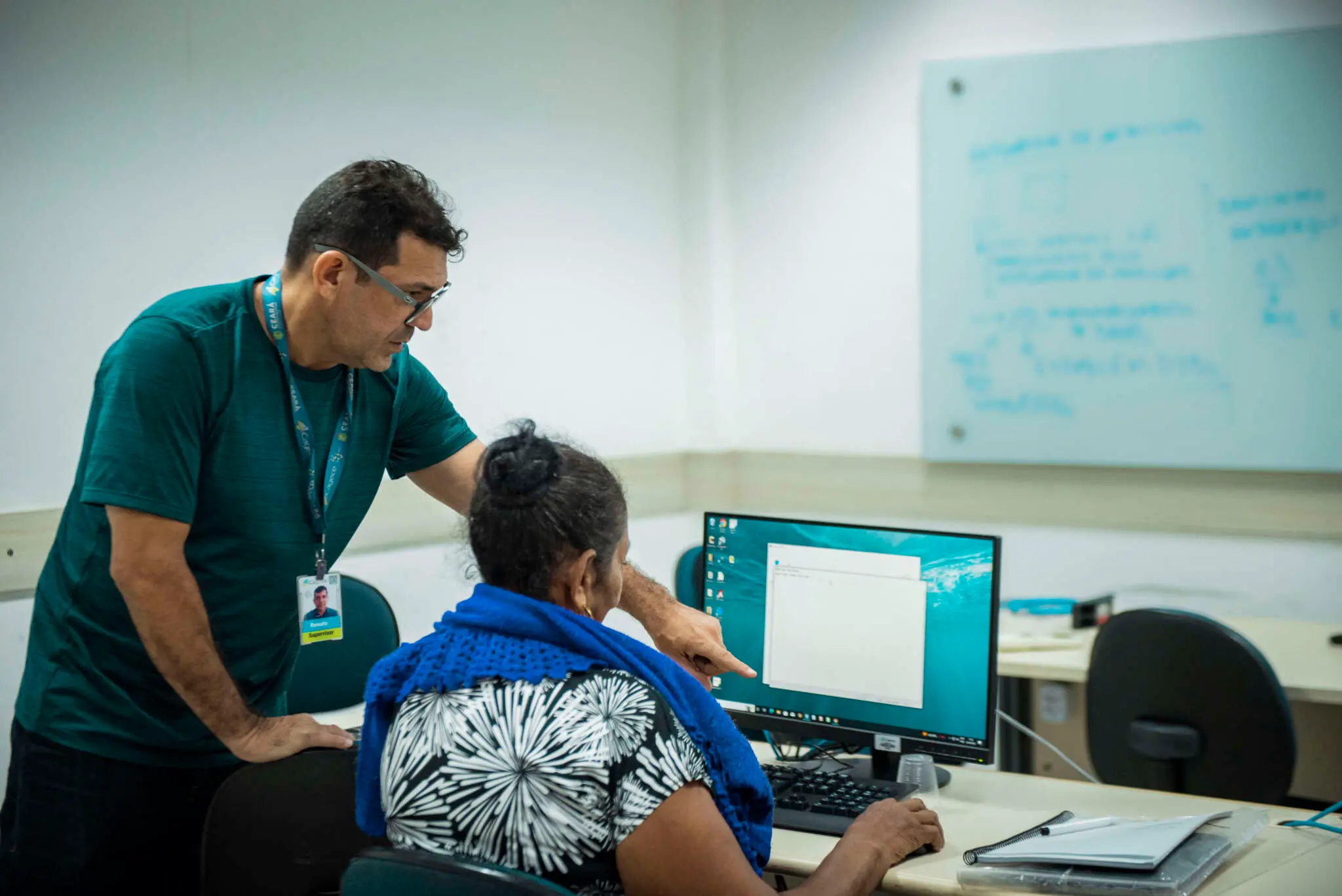 Imagem da notícia: Cagece oferta 61 vagas para cursos profissionalizantes gratuitos em Fortaleza; veja detalhes