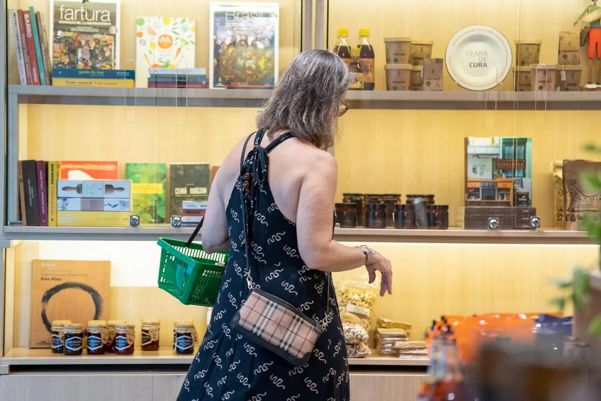 Com funcionamento de quinta a domingo, espaço tem cerca de 200 itens selecionados de 50 produtores locais