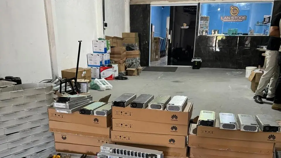 Imagem da notícia: Comando Vermelho ordena furtos de equipamentos no Ceará há um ano para comercializar internet clandestina