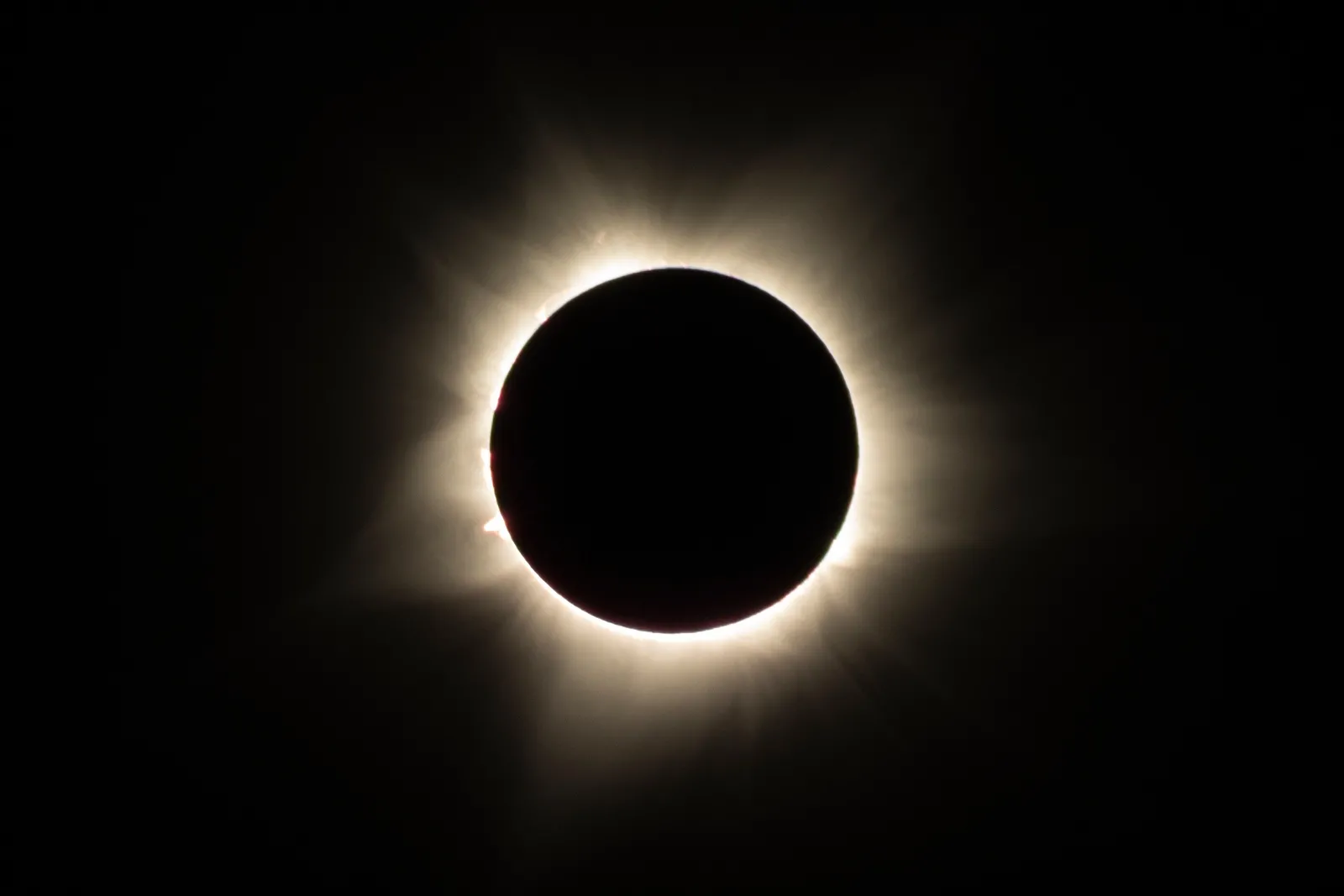 Eclipse lunar total deve atrair milhares de olhares