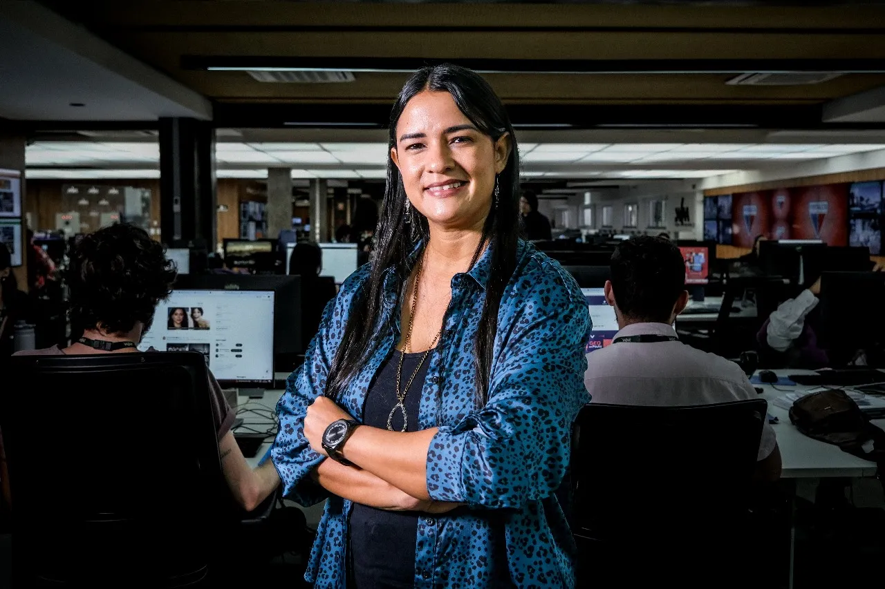 Empreendedora social, Manú Oliveira fundou a Social Brasilis com o objetivo de, através de letramento digital promover a inclusão produtiva de pessoas da periferia