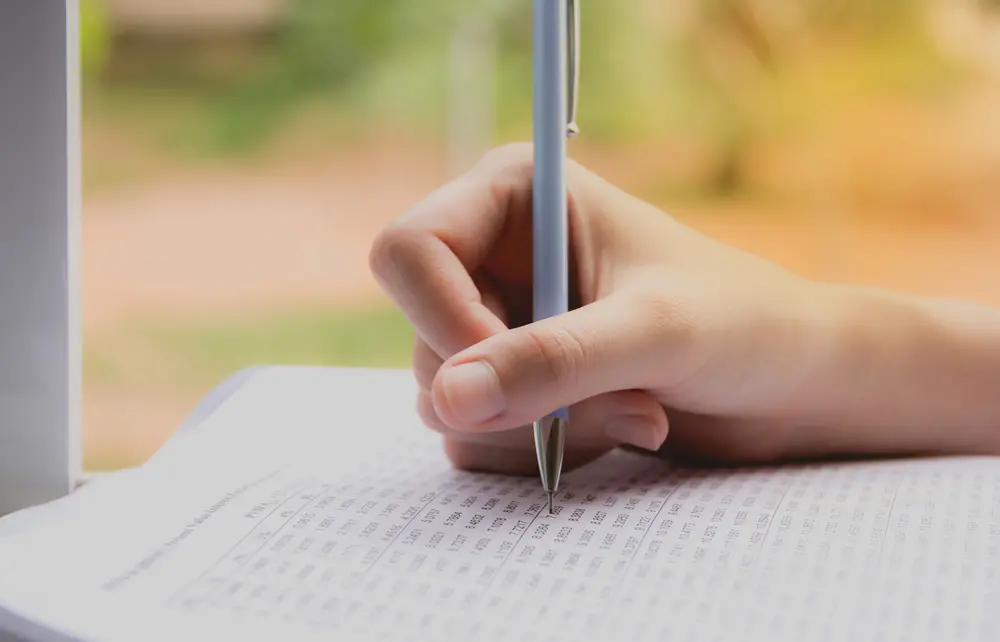Imagem da notícia: Veja concursos e seleções com inscrições abertas no Ceará nesta segunda-feira (17)