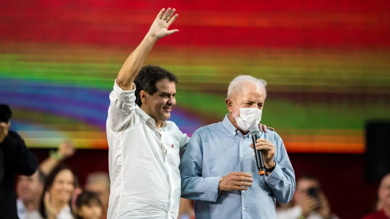 Imagem da notícia: Evandro diz que pediu 'socorro para a Saúde de Fortaleza' em encontro com Lula