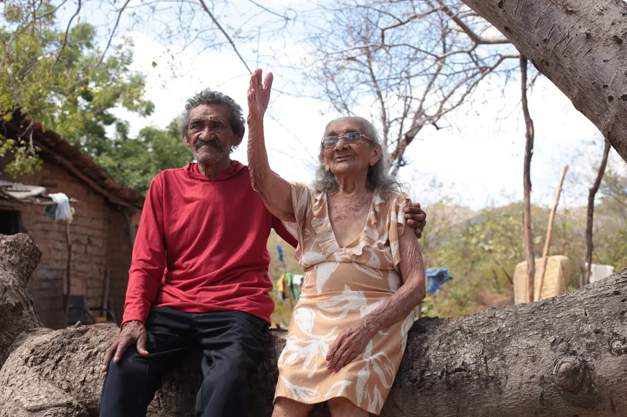Documentário de Kiko Alves evidencia ponto de vista familiar ao mergulhar nas memórias de familiares como o tio avô e a avó