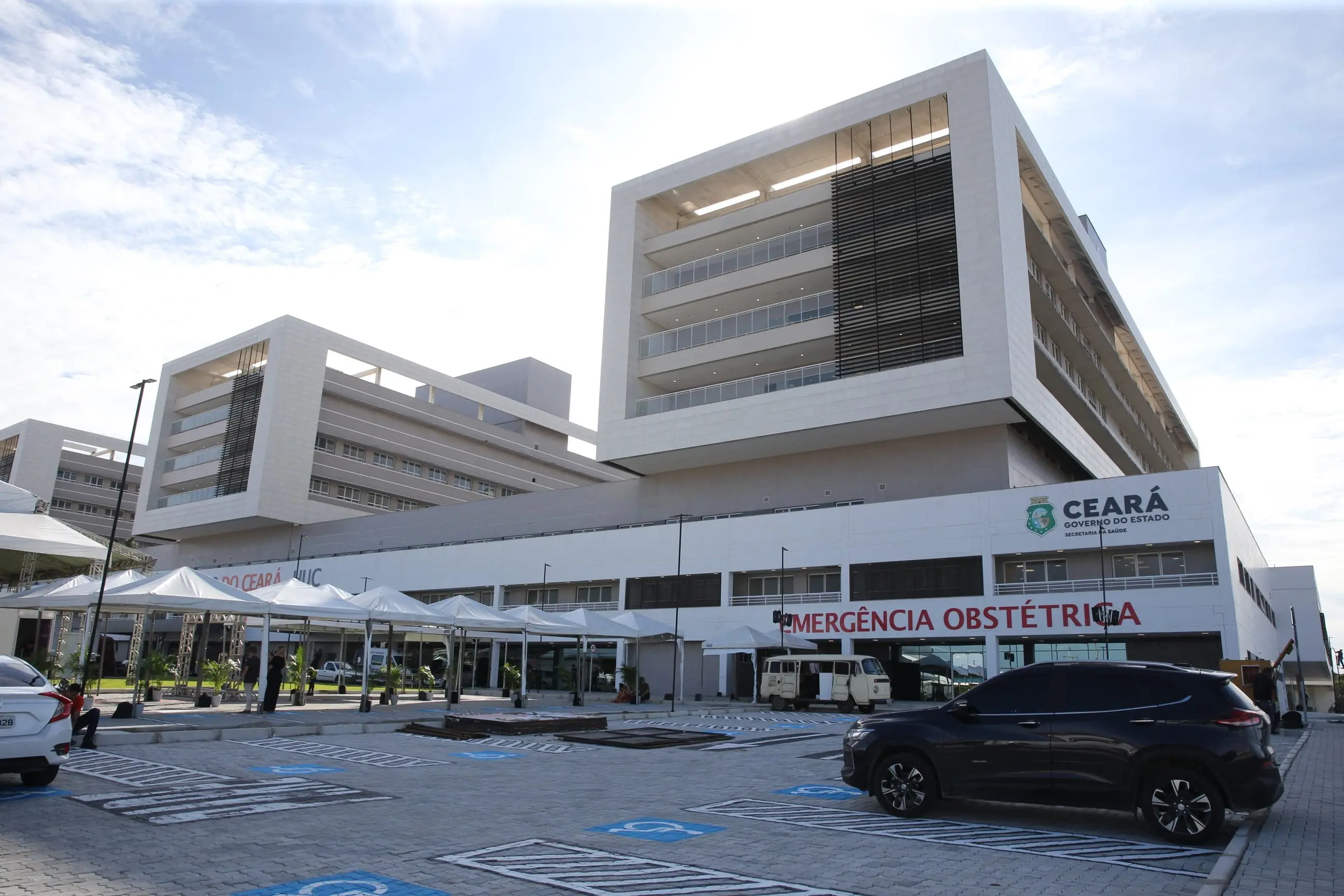 Imagem da notícia: Lula inaugura hoje hospital que será o maior do Ceará; unidade inicia atendimentos quinta (20) com 30% da capacidade