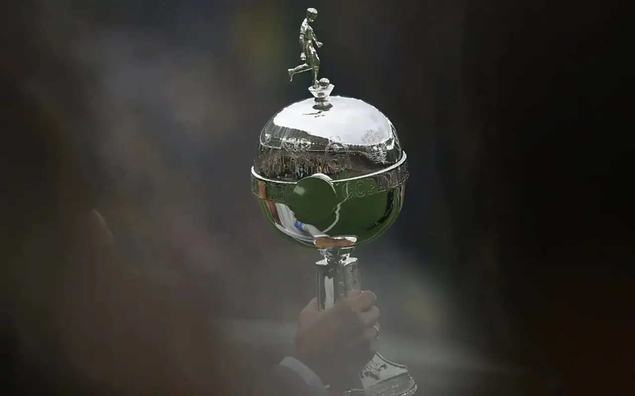 Imagem da notícia Premiação milionária da Libertadores de 2025; veja valores e quanto o Fortaleza ganha