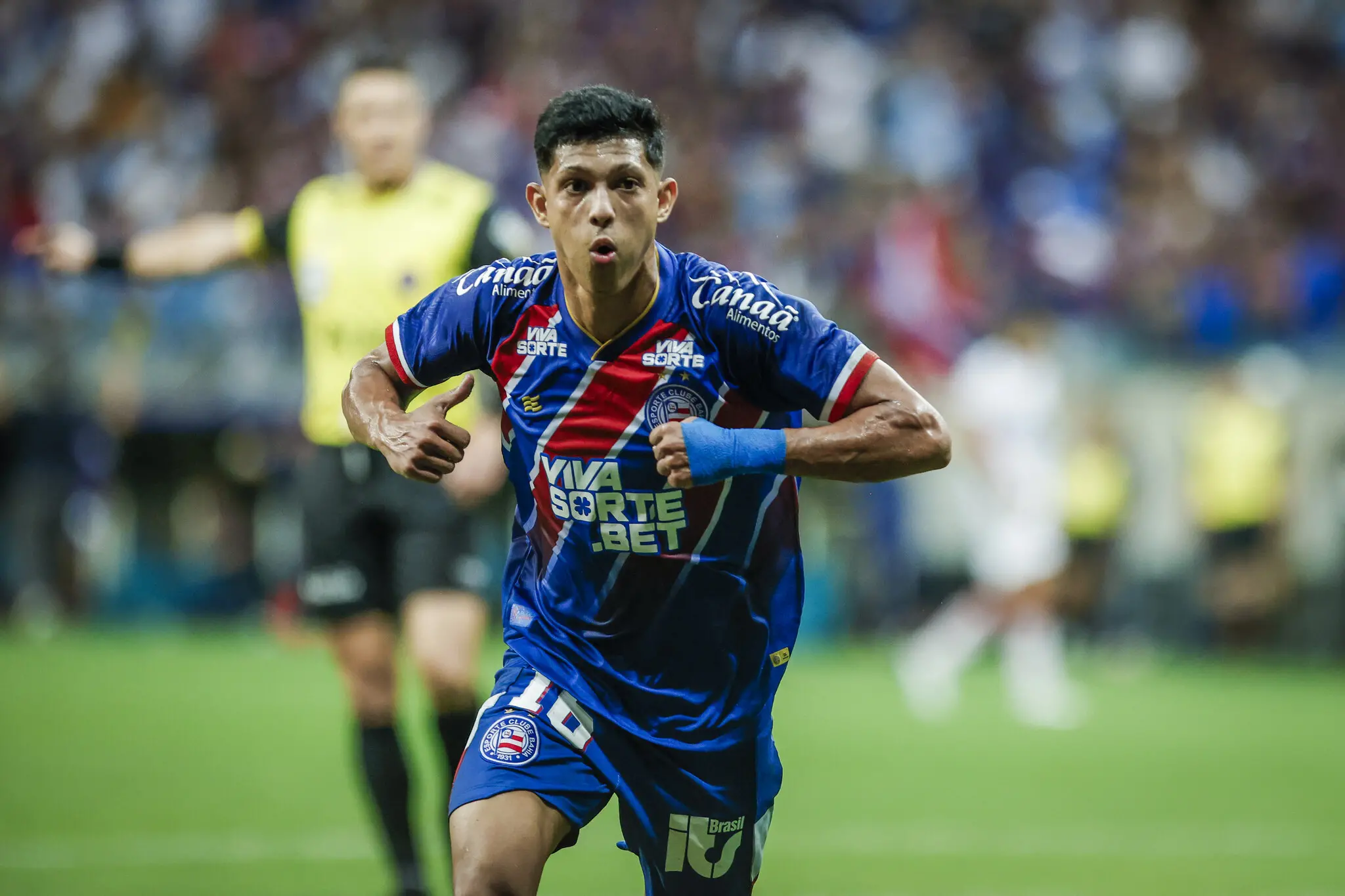 Imagem da notícia Jogos de hoje na TV: veja onde assistir e horário das partidas de quinta-feira (16)