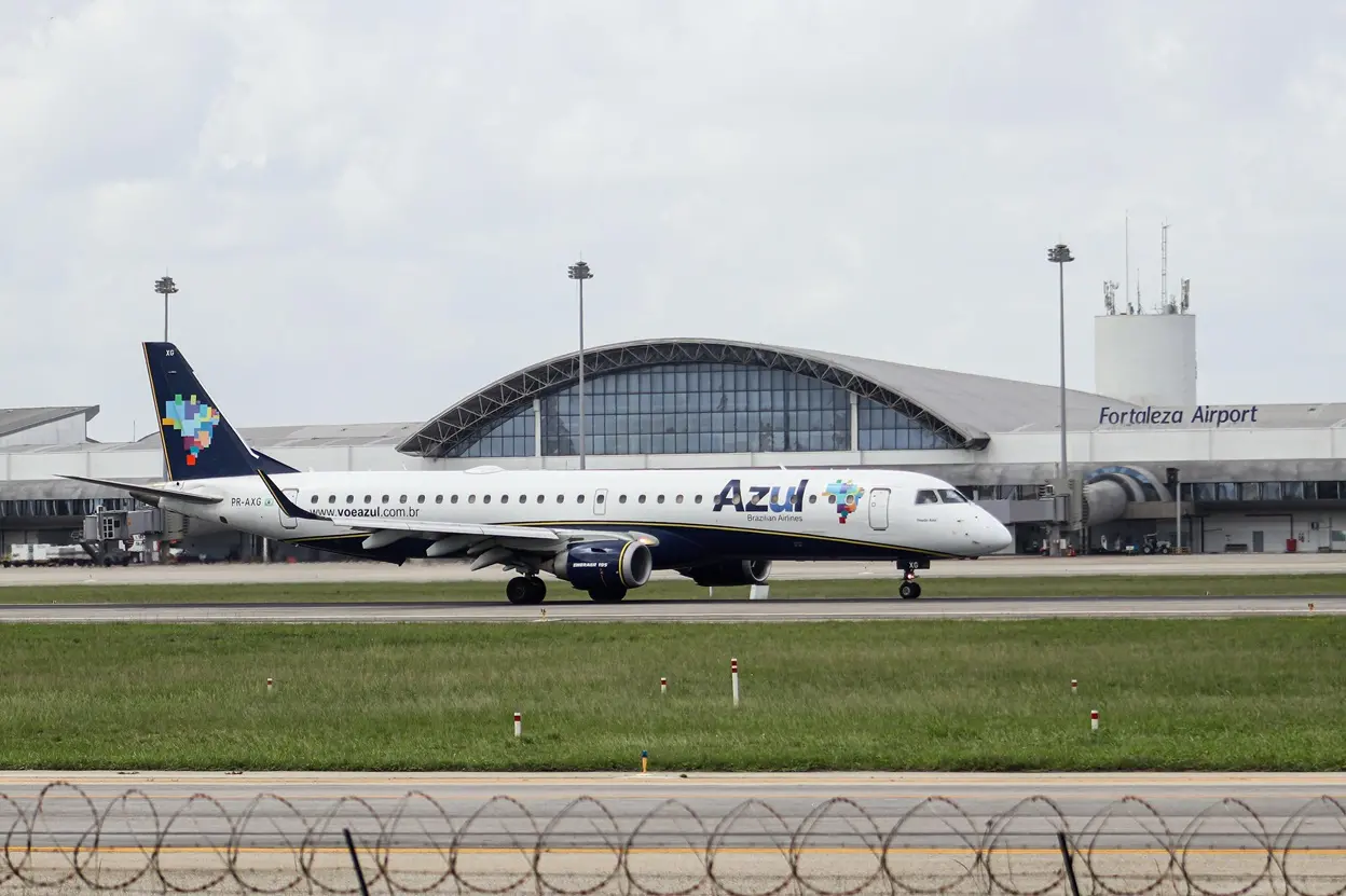 Imagem da notícia: Azul deverá ter menor número de assentos para alta estação de julho em 9 anos, no Aeroporto de Fortaleza