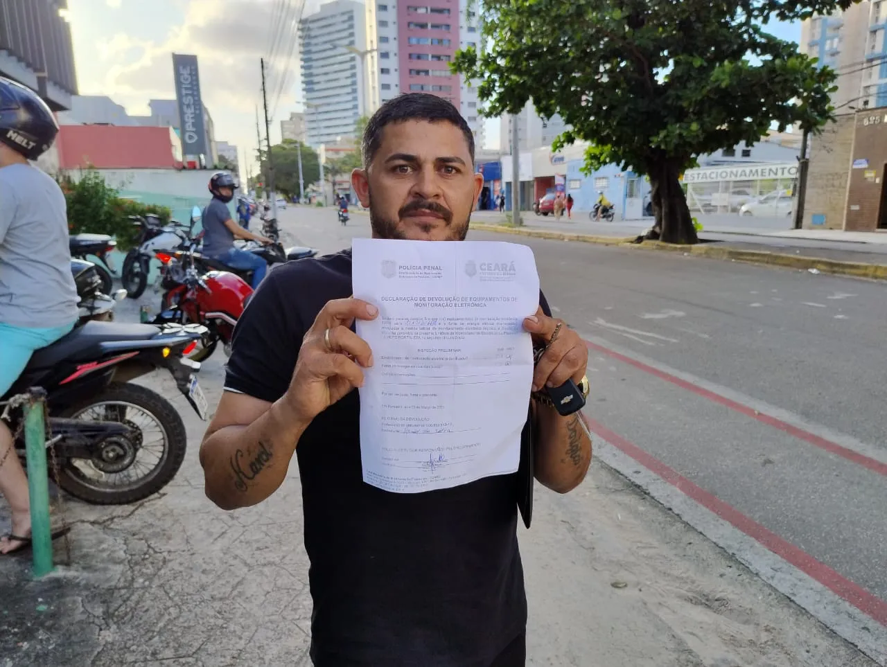 Daniel teve a tornozeleira retirada na tarde desta quinta-feira (20)
