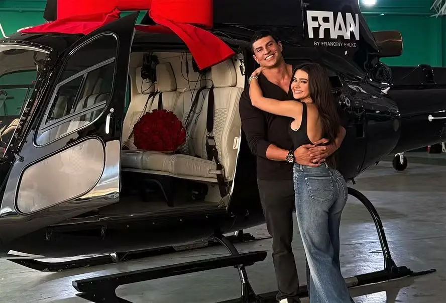 Imagem da notícia: Influenciadora Franciny Ehlke ganha helicóptero de presente do marido bilionário