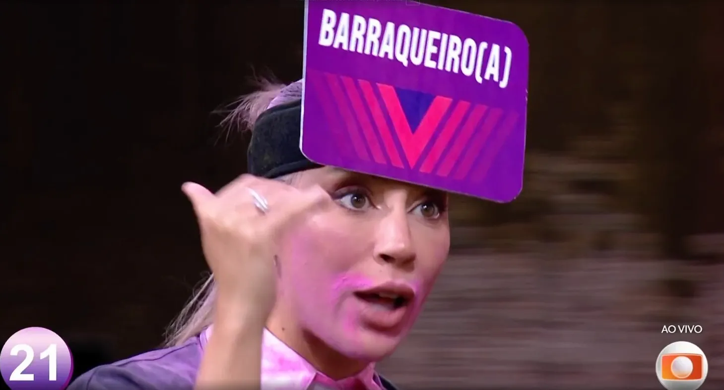 Renata se posicionou contra adversários no Sincerão