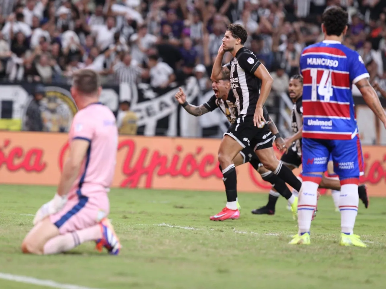 Pedro Raul fez o gol do título e deixou o ataque do Vozão mais perigoso com sua chegada
