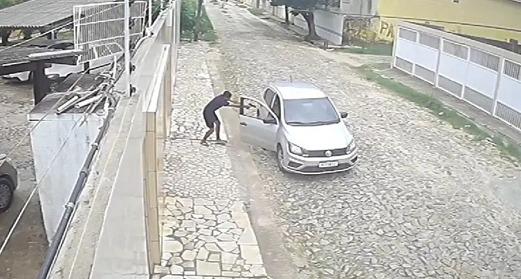 Imagem da notícia: Motorista de aplicativo e passageiro são mortos a tiros em Caucaia