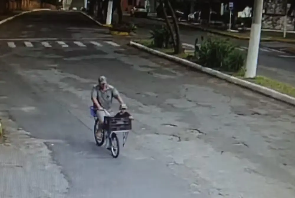 Imagem da notícia: Pai é preso após confessar ter jogado filho de 5 anos de ponte no RS; criança morreu