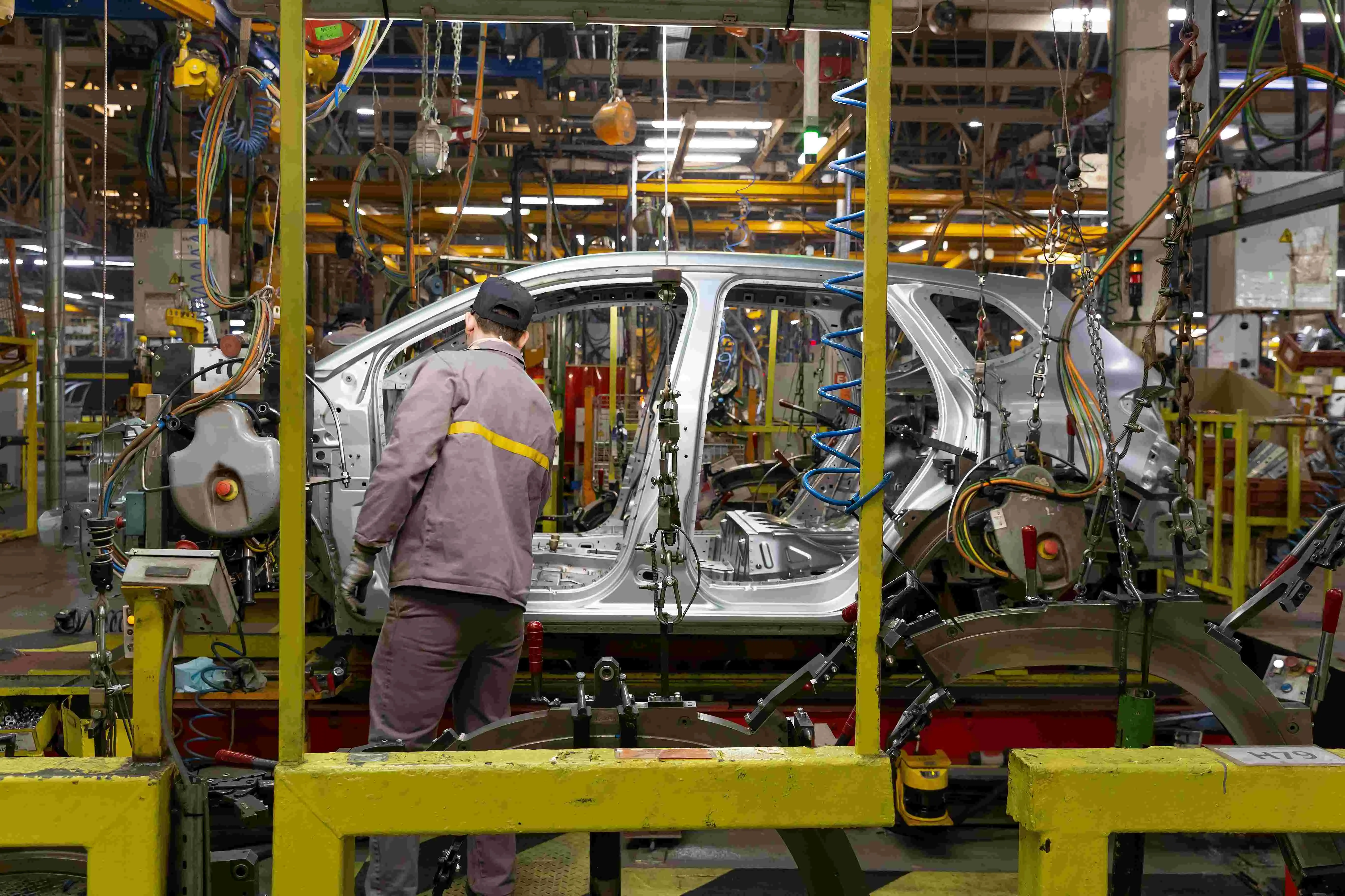 Imagem da notícia: Governo Federal emite certidão para funcionamento do Polo Automotivo do Ceará; entenda 