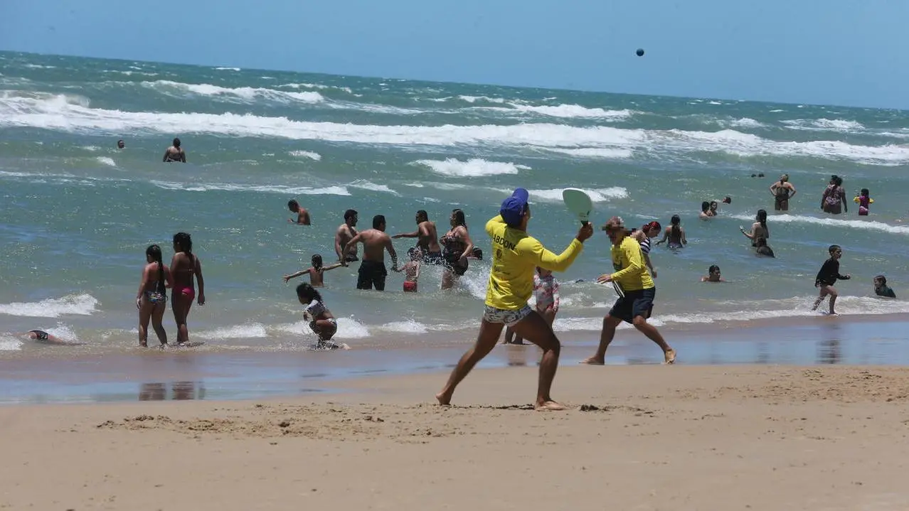 Imagem da notícia: Quais são os feriados de abril? Confira calendário de folgas de 2025