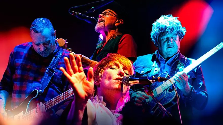 Imagem da notícia: Banda Sixpence None The Richer, do hit 'Kiss Me', faz show em Fortaleza