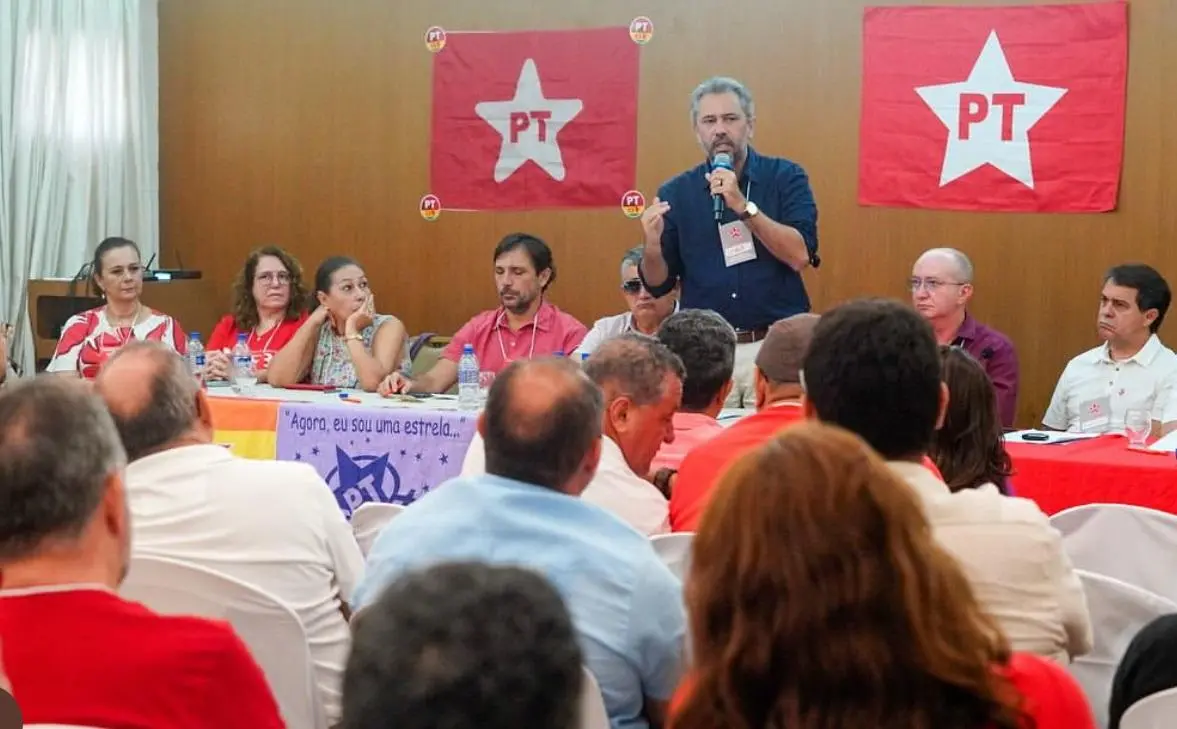 Imagem da notícia: Ceará é o segundo estado com o maior número de novos filiados ao PT em 2025