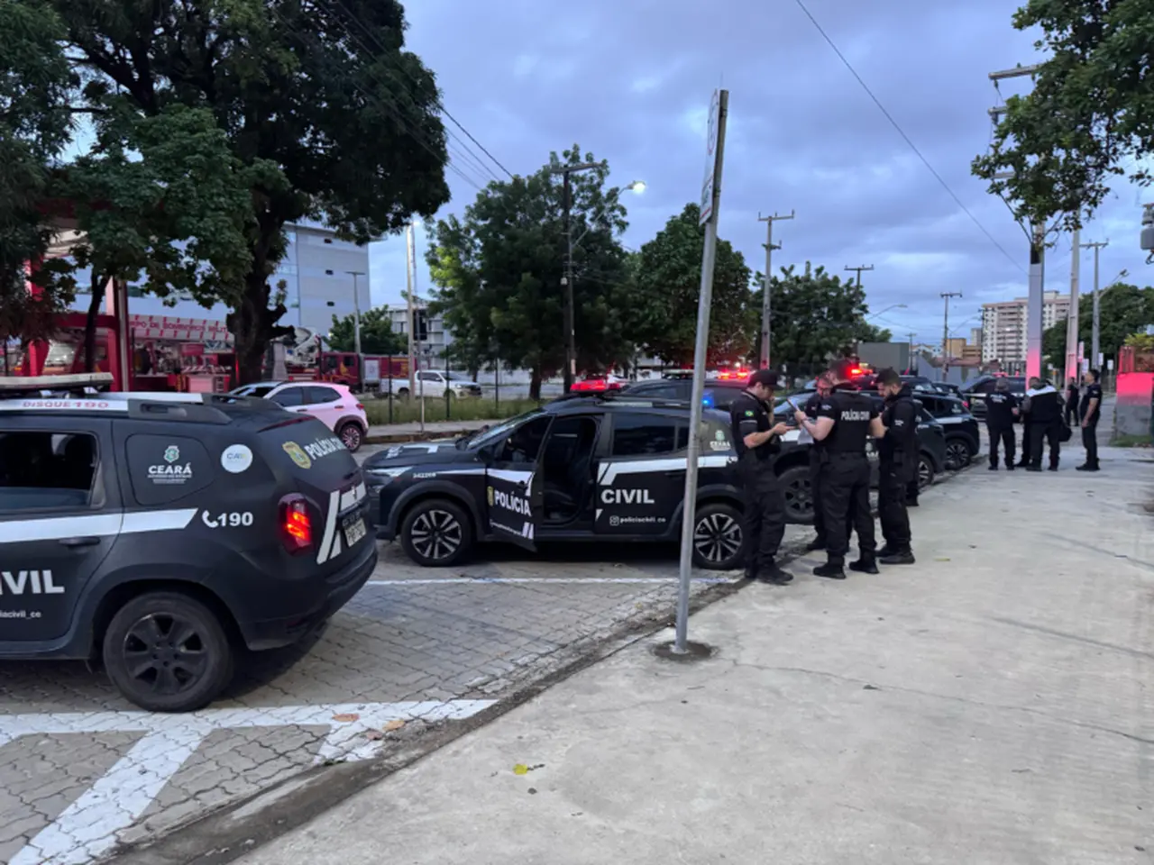 Imagem da notícia: Operação contra falsos advogados prende nove suspeitos em Maracanaú; prejuízo de vítimas chega a R$ 700 mil