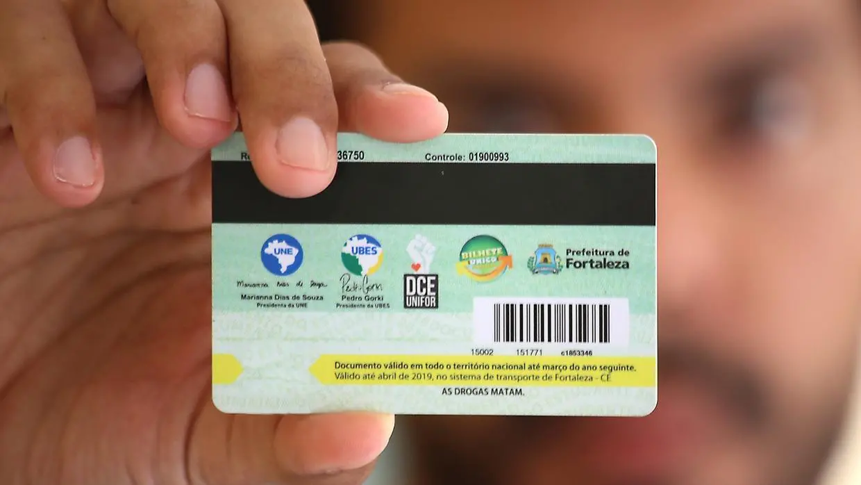 Imagem da notícia: Validade da carteirinha de estudante em Fortaleza é prorrogada por dois meses