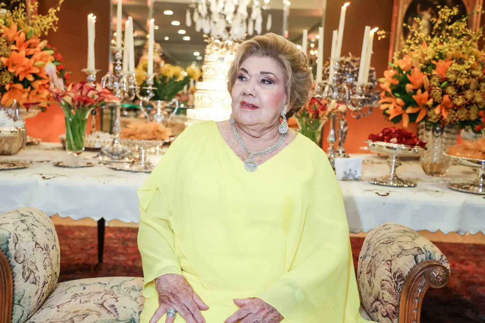 Imagem da notícia: Quem é a cearense que saiu da lista de bilionários da Forbes em 2025