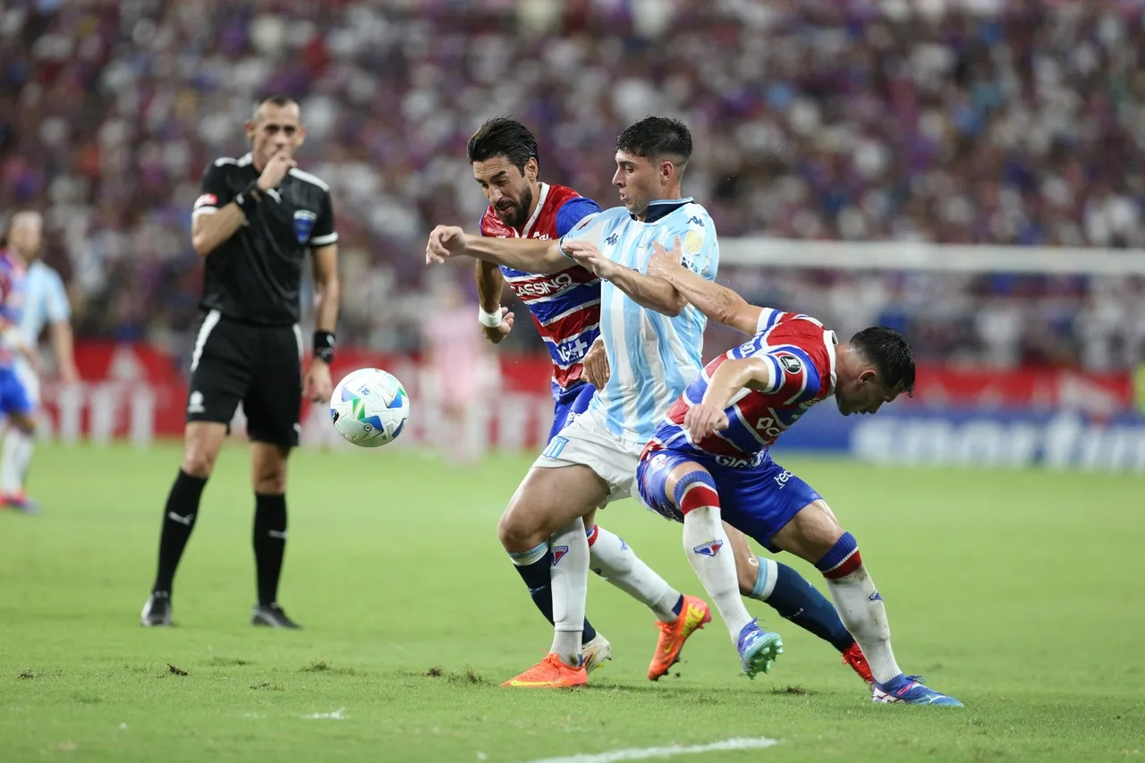 O Fortaleza fez jogo muito ruim contra o Racing, mas não é um caso isolado na temporada