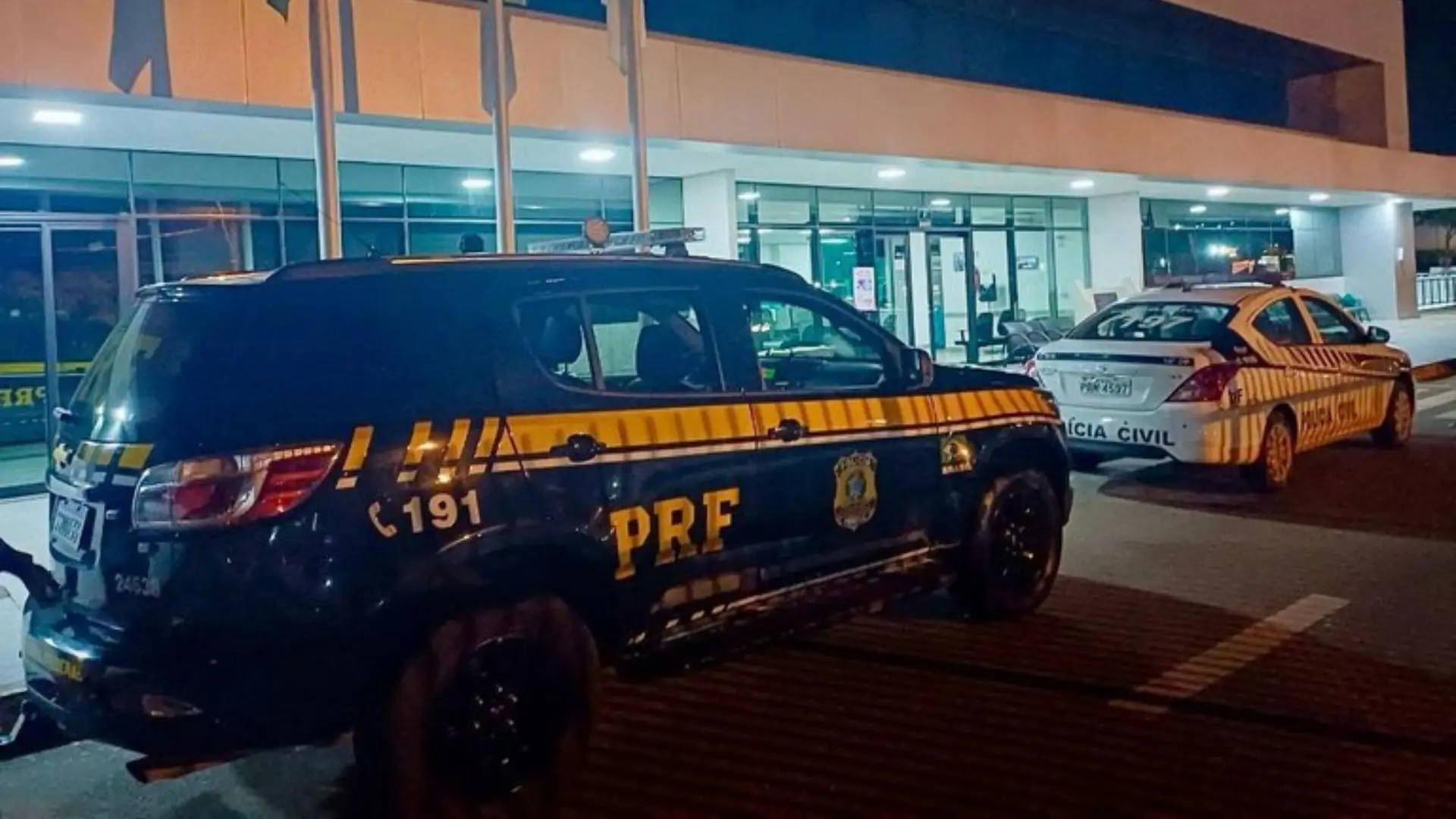 Imagem da notícia: Suspeito se passa por influenciador para sequestrar, dopar e estuprar adolescente de 13 anos no DF